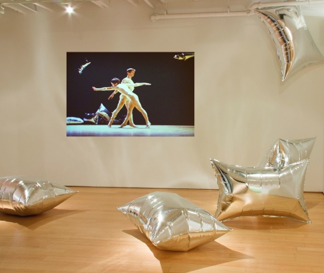 Where Sculpture &amp; Dance Meet: Minimalism 1961 - 1979